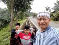 KYAI OBAY SOBARI, KYAI KAMPUNG YANG GIGIH MENDIDIK ANAK-ANAK NEGERI