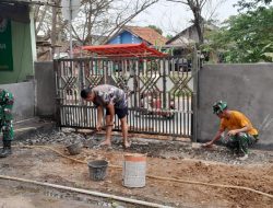 Memperhatikan Pangkalan Babinsa yang Membangun Pagar