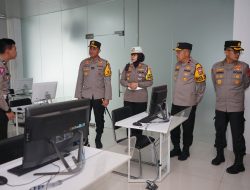 Kapolda Banten Tinjau Pelayanan di Satpas Prototipe Satlantas Polresta Tangerang