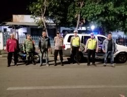Bersinergi Ciptakan Kondusifitas Wilayah, Babinsa Koramil Semampir Lakukan Patroli Tiga Pilar