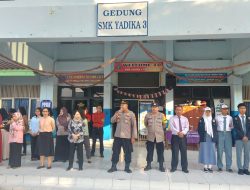 Polsek Kalideres Berikan Penyuluhan Cegah Kenakalan Remaja di SMK Yadika 3