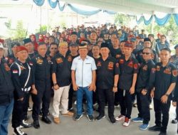 Ketua DPD GRIP Jaya menyerahkan SK kepada DPC GRIP Jaya Lampung Timur.