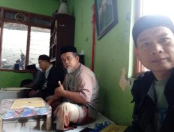 Kiyai Obay dan Ustadz Apud Curug Tangerang Istihoroh bersama pilihan Bupati dan Gubernur.