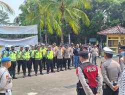 Polresta Tangerang Amankan Aksi Unjuk Rasa di Puspemkab Tangerang dengan Humanis