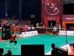 Semifinal Bulu Tangkis PON 2024 diadakan dengan persaingan yang ketat.