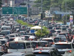 Lonjakan Pengendara Motor diduga Penyebab Macet Panjang di Puncak – Bogor