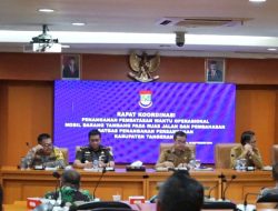 Dinas Perhubungan (Dishub) dan Forum Koordinasi Pimpinan Daerah (Forkopimda) melakukan rapat koordinasi terkait pembatasan operasional mobil angkutan.