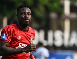 Cedera, pemain asing Semen Padang akan beristirahat selama 10 hari.