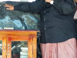 Bapak H. Marlan, seorang warga masyarakat Rajeg, menghadiri pengajian di kediaman H. Enju Kukun, Rajeg