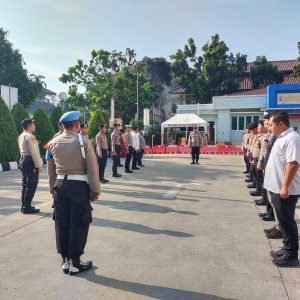 Apel Serah Terima Piket Satuan Fungsi di Polresta Tangerang
