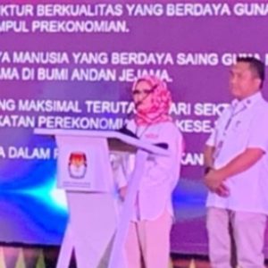 Debat perdana pasangan calon bupati nomor urut Nanda Indria fokus pada program pendidikan   