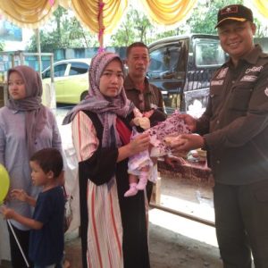 Kepala Desa Mekar Jaya Mengunjungi Kegiatan Gerebek Posyandu Bersama TP-PKK di 6 Lokasi Posyandu Nila   