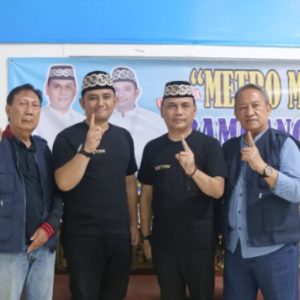 Jhon Mengajak Masyarakat untuk Memilih Mubarok