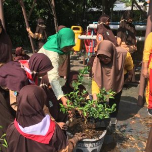 SDN Kandangan I Surabaya Peringati Hari Cinta Puspa dan Satwa