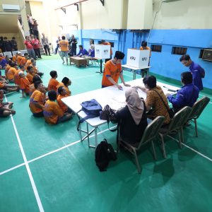 Polda Jatim Fasilitasi Tahanan Salurkan Hak Suara Pilkada Serentak 2024
