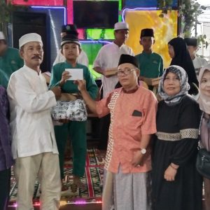 Pedagang SWK Babat Jerawat Surabaya Gelar Baksos dan Doa Bersama Panti Asuhan Yaakarim