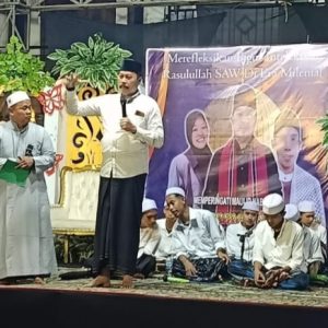 Kepala Kelurahan Selembaran Jaya, Ade Sunaryo, S.Pd., M.M., menghadiri peringatan Maulid Nabi S.A.W di Masjid Al-Hidayah