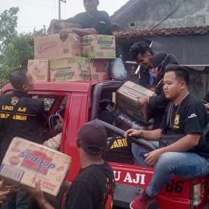 Ormas Lindu Aji Pekalongan Berikan Bantuan kepada Korban Tanggul Jebol