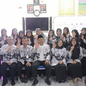 Pembagian Raport Kelas 8 dan 9 di SMPN 3 Cikupa Mengadakan Sosialisasi Pembangunan Toilet dan Mushola Secara Sukarela