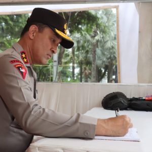 Kapolda Banten Mengunjungi Pos Pengamanan Polresta Tangerang   