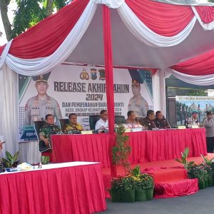 Di Penghujung Akhir Tahun 2024 Polresta Surabaya Musnahkan Ribuan Barang Bukti Tindak Kejahatan dan Narkoba