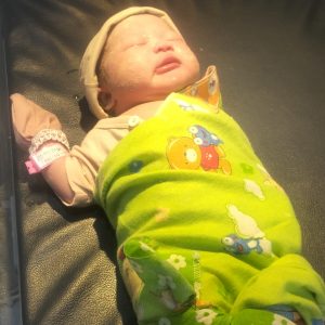 Bayi Cantik Putri  “Bob Fallah ”  Dengan Penuh Kebahagian