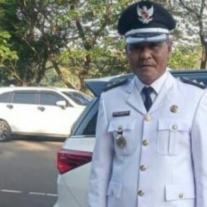 Kepala Desa Sukamanah, Rohadi, menyatakan bahwa “Pengabdian dan pelayanan yang tulus kepada warga sangatlah penting