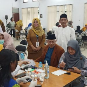 150 Anggota Persatuan Pensiunan Indonesia Melakukan Pemeriksaan Kesehatan dan Mengikuti Seminar   