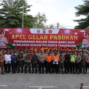 Kapolresta Tangerang Pimpin Apel Gelar Pengamanan Tahun Baru 2025
