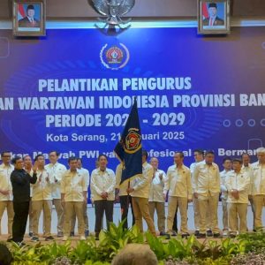 Pengurus PWI Banten Resmi Dilantik, Hendry: Kembalikan Marwah Organisasi Pers yang Profesional