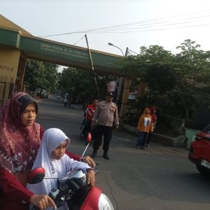 Demi Terwujud Nya Pelayanan Prima Kepada Masyarakat Polsek Panongan Laksanakan Strong Point Gatur Lalin   