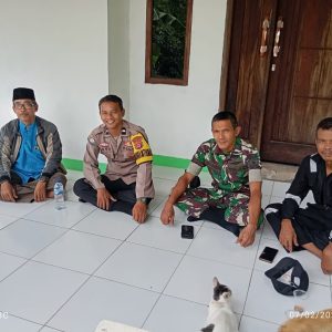 Aipda Bayu lakukan Sambang DDS di Desa Cileles sebagai bentuk upaya menjalin sinergitas dengan masyarakat.   