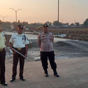 Polsek Panongan Gelar Patroli Rutin Sore Hari Untuk Pemeliharaan Keamanan dan Ketertiban Wilayah