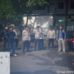 Anggota Polsek Balaraja Laksanakan Pengamanan Sispam Mako Polsek Balaraja Polresta Tangerang Guna Tingkatkan Keamanan di Mako Polsek Balaraja 