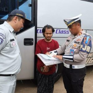 Cegah Kecelakaan, Polda Banten Periksa Sopir Dari Pengaruh Narkoba dan Alkohol