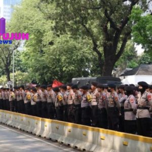 1.623 Personel Amankan Demo Mahasiswa di Patung Kuda Hari Ini