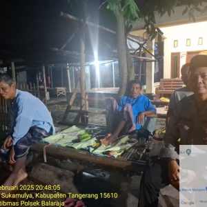 Aipda Rahmat Bhabinkamtibmas Polsek Balaraja Melaksanakan Sambang Tokoh Masyarakat Guna Antisipasi Guantibmas di Desa Kubang Kecamatan Sukamulya 