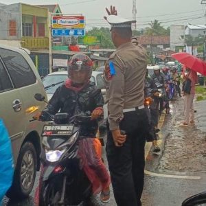 Ciptakan Kamseltibcarlantas di Wilayah Hukum Polsek Balaraja Pengaturan Arus Lalu Lintas Pagi Hari    