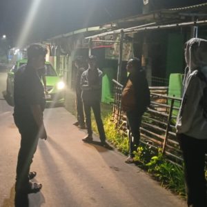 Unit Reskrim Polsek Kresek bersama jajarannya melaksanakan Patroli Mobile di Desa Kandawati, Kecamatan Gunung Kaler, sebagai upaya untuk memberantas kenakalan remaja