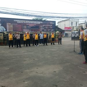 Kapolsek Balaraja Kompol Tedy Heru Murtianto ST SH Pimpin Apel Pagi di Lanjut Olahraga Bersama di Mako Polsek Balaraja Polresta Tangerang 