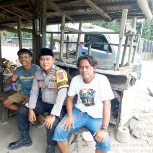Bhabinkamtibmas Polsek Balaraja Giat Sambang & Poliran (Polisi Peduli Pengangguran) di Desa Gembong Kecamatan Balaraja    
