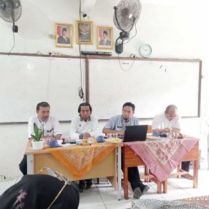 RAPAT KOORDINASI PANITIA PELEPASAN ANGKATAN 17 BERSAMA PARA DEWAN GURU TAHUN 2024-2025