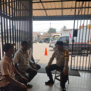Aiptu Dedi H Bhabinkamtibmas Polsek Balaraja Melaksanakan Sambang Tokoh Masyarakat di Desa Binaan