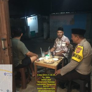 Bhabinkamtibmas Polsek Balaraja Bripka Ada Pratona Melaksanakan Sambang Tokoh Masyarakat di Desa Sentul Jaya