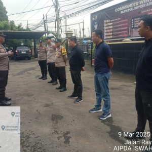 Personil Polsek Balaraja Giat Apel Pagi Bentuk Kesiap Siagaan Anggota Dalam Mengantisipasi Guantibmas di Wilayah Hukum Polsek Balaraja Polresta Tangerang    