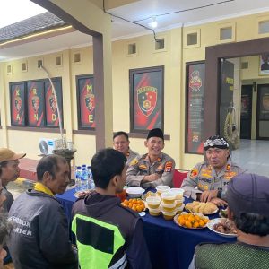 Buka Puasa Bersama Paguyuban Ojek Pangkalan Cikande, Kapolres Serang Sampaikan Pesan Kamtibmas