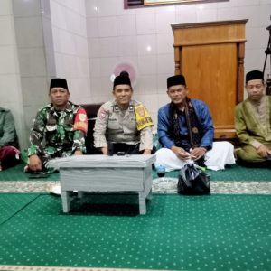 Aiptu Sukarna bersama Babinsa Koramil 07 Kresek lakukan Sambang DDS di Desa Patrasana
