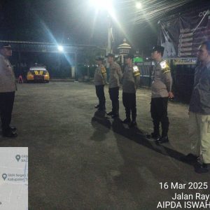 Personil Polsek Balaraja Gelar Apel Malam Antisipasi Guantibmas di Wilayah Hukum Polsek Balaraja Polresta Tangerang 