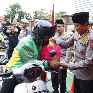 Wakapolri Hadiri Bazar Presisi dan Baksos di Lapangan Bhayangkara   