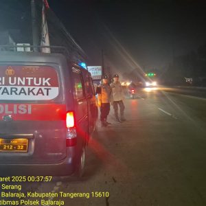 Anggota Polsek Balaraja Melaksanakan Patroli Preventif Malam Hari Guna Antisipasi Guantibmas di Jalan Raya Serang